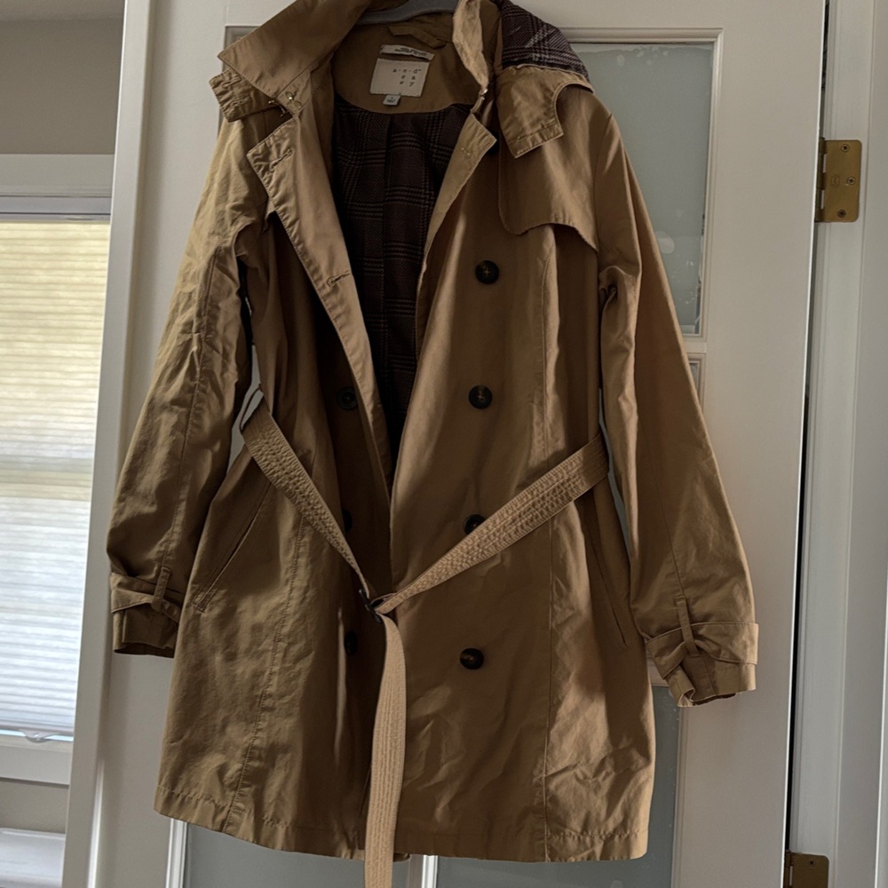 Women's Tan Trench Coat with hood